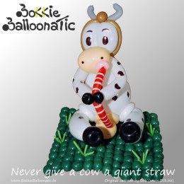 Geschenken Koe met rietje